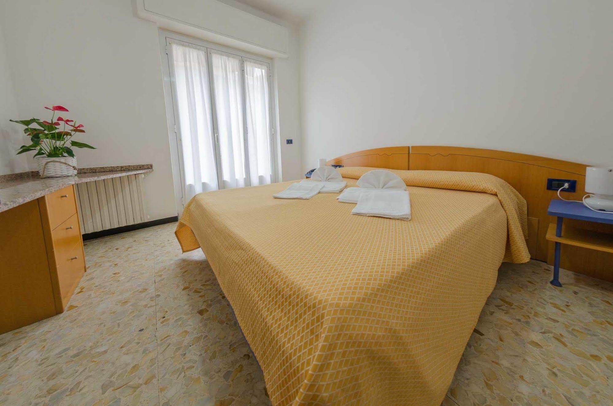 Residenza Adelaide Aparthotel Finale Ligure Luaran gambar