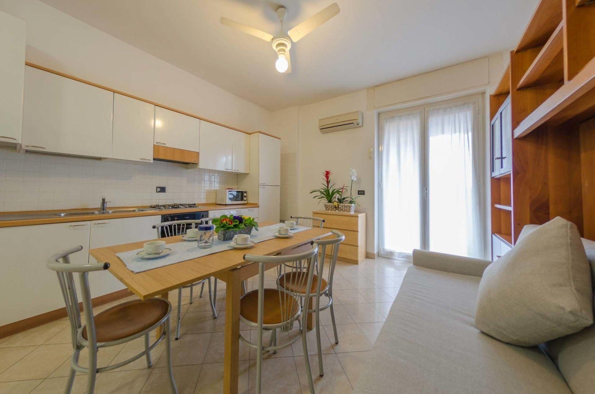 Residenza Adelaide Aparthotel Finale Ligure Luaran gambar
